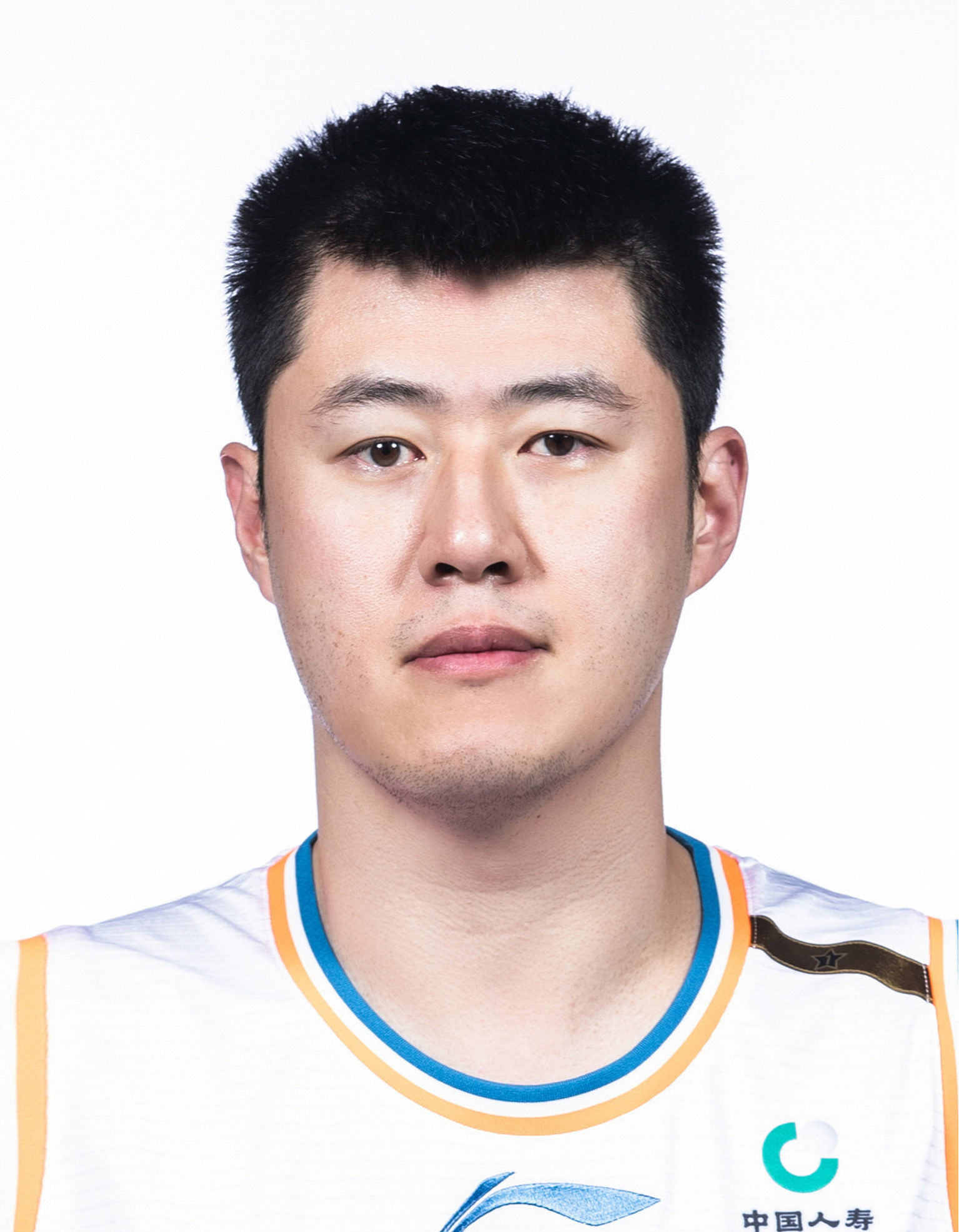 https://img.zldy.com.cn/img/basketball/player/ba11f18bc381278f120d035585dd0057.jpg