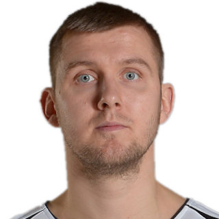 https://img.zldy.com.cn/img/basketball/player/e1d05601c2a87646b91ed986127b522b.png